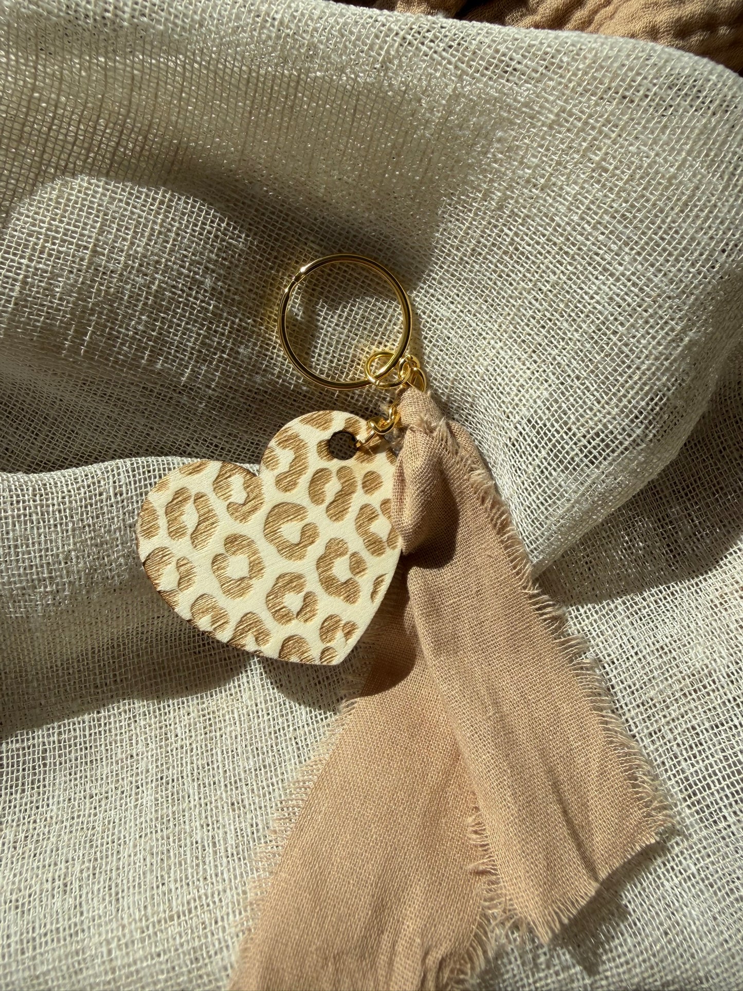 Porte-clé coeur léopard