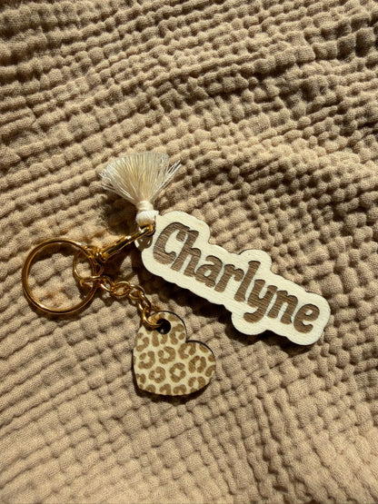 Porte clé prénom + cœur léopard